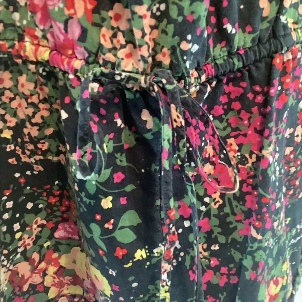 Floral Romper - Picture 4 of 5